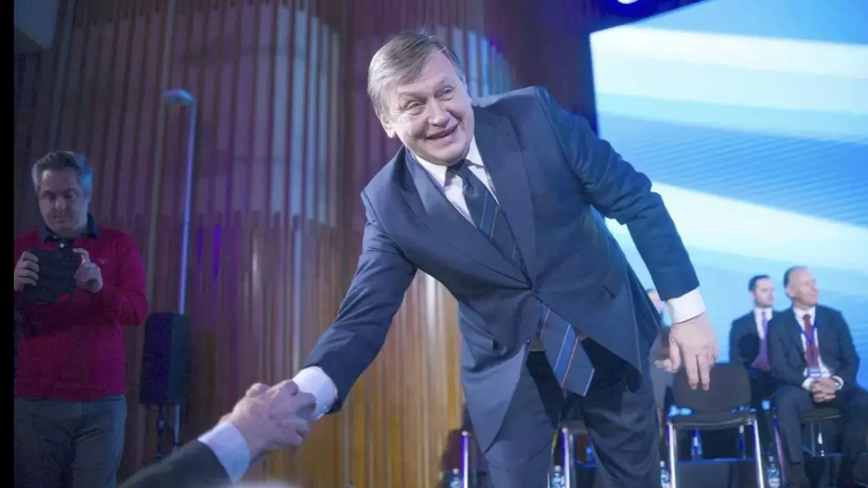 Crin Antonescu: Pragmatismul, cheia păcii în Ucraina