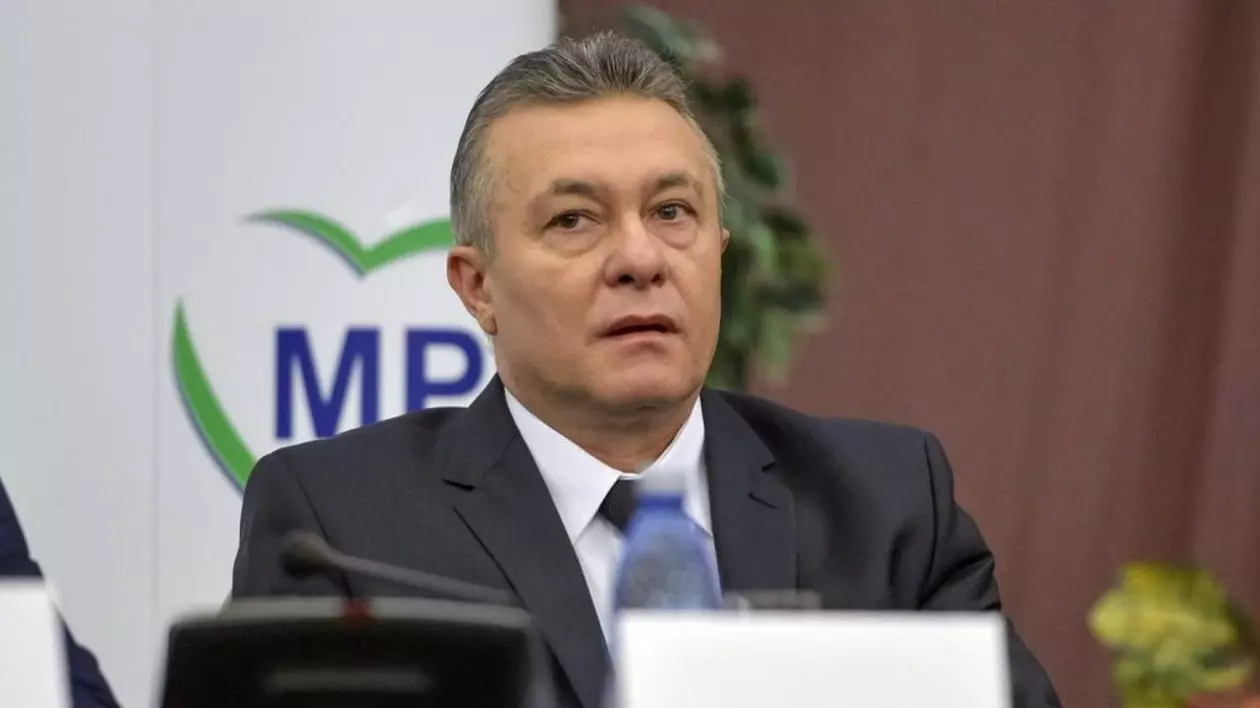 Cristian Diaconescu a fost ministru al Justiției și ministru de Externe