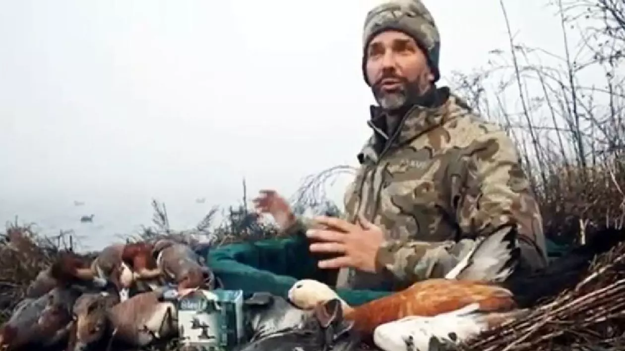 Donald Trump Jr. Alături de rata protejata pe care a impuscat-o