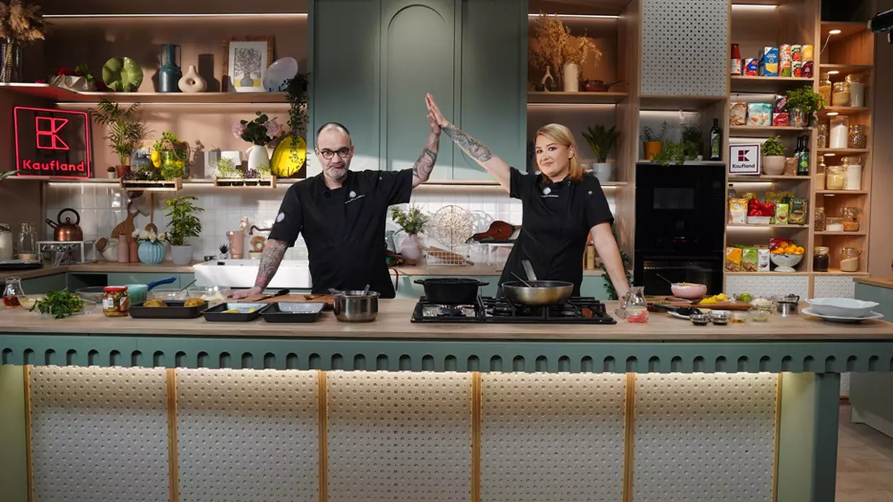 Hello Chef sezonul 9 revine la Antena 1, din 22 februarie. Ce invitați vor avea Chef Roxana Blenche și Chef Samuel le Torriellec