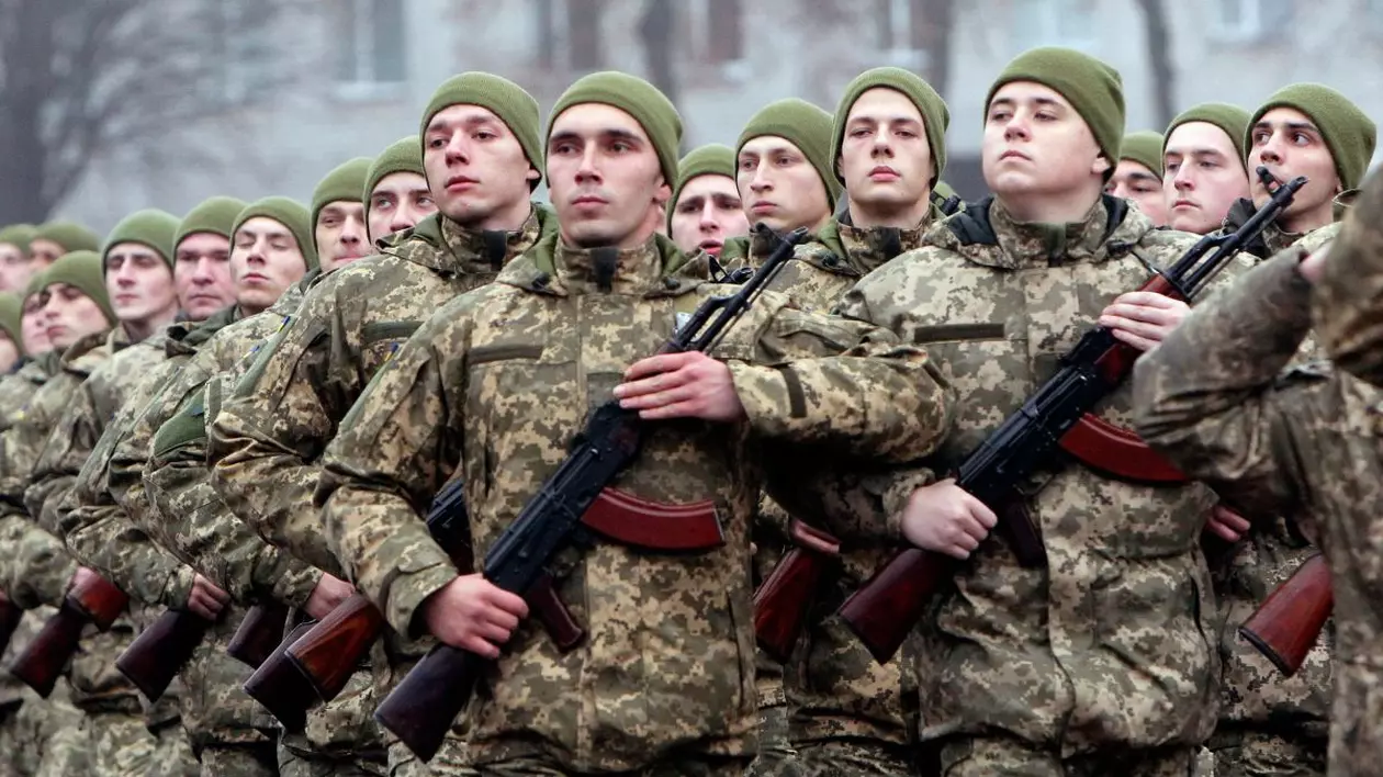 Ucraina transferă 50.000 de soldați din toate categoriile de arme către infanterie. „Un plan de rotație”