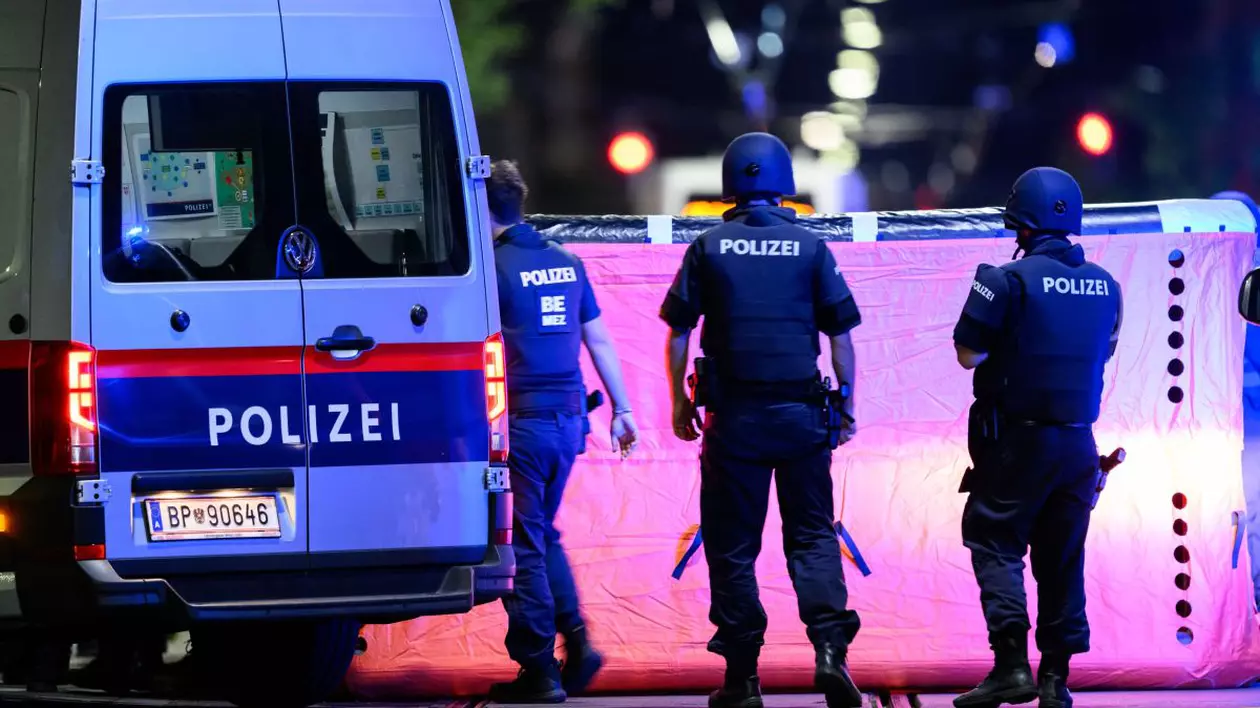 Un adolescent de 14 ani, arestat de poliția austriacă fiindcă plănuia un atentat în Viena