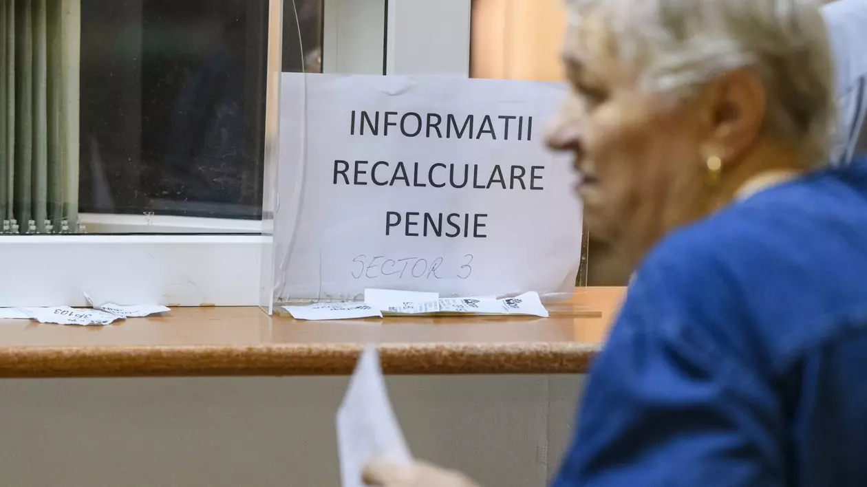 Scade numărul pensionarilor din România. Cât este bugetul pentru pensii și măsurile luate în calcul de autorități