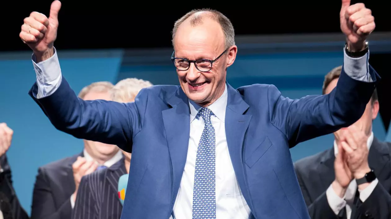 Cine este Friedrich Merz, liderul conservatorilor germani, favorit să devină cancelar. Îndepărtat de Merkel, a revenit și mai puternic
