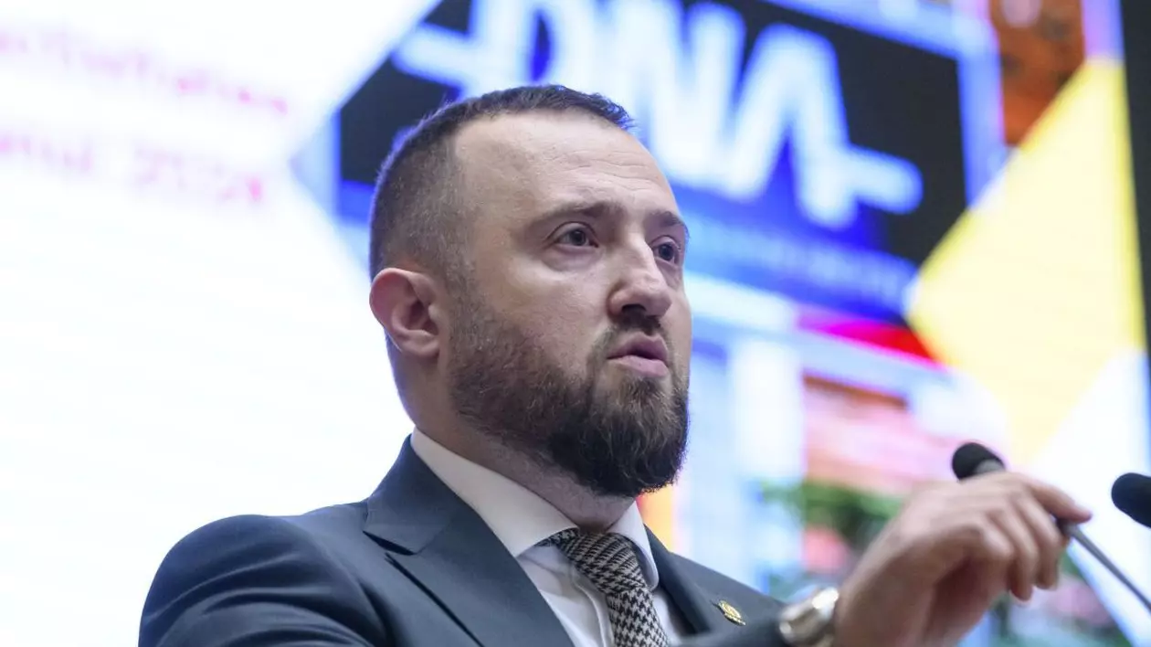 Marius I. Voineag, procuror-sef al Directiei Nationale Anticoruptie, prezinta Raportul privind activitatea Directiei Nationale Anticoruptie (DNA) desfasurata in anul 2024, la sediul Bancii Nationale a Romaniei din Bucuresti, joi, 27 februarie 2025