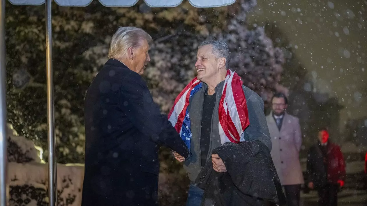 Mark Fogel (stânga), primit la Casa Albă de către Donald Trump Foto: Profimedia