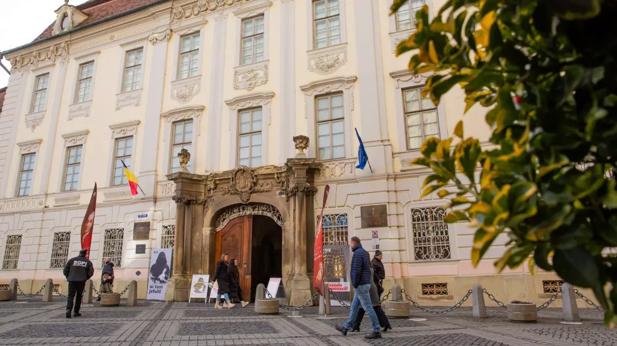 Muzeul National Brukenthal din Sibiu, marti, 28 ianuarie 2024. Institutia va fi inchisa pana vineri, intr-o campanie numita „Si tu ai fost jefuit! Muzeele conteaza!”, organizata pentru sustinerea muzeelor si angajatilor acestora, de constientizare si atentionare cu privire la protejarea patrimoniului cultural national. OVIDIU MATIU / MEDIAFAX FOTO