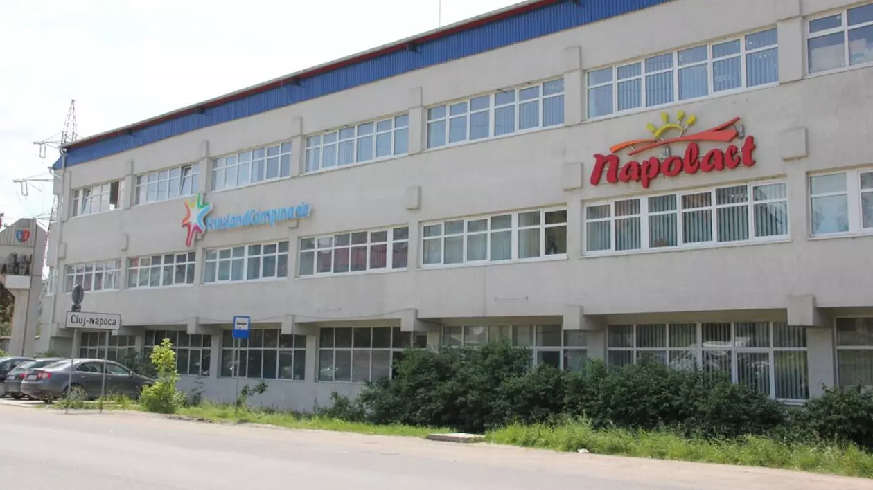 Napolact, aproape de vânzare. O companie controlată de un miliardar maghiar, interesată să cumpere producătorul de lactate