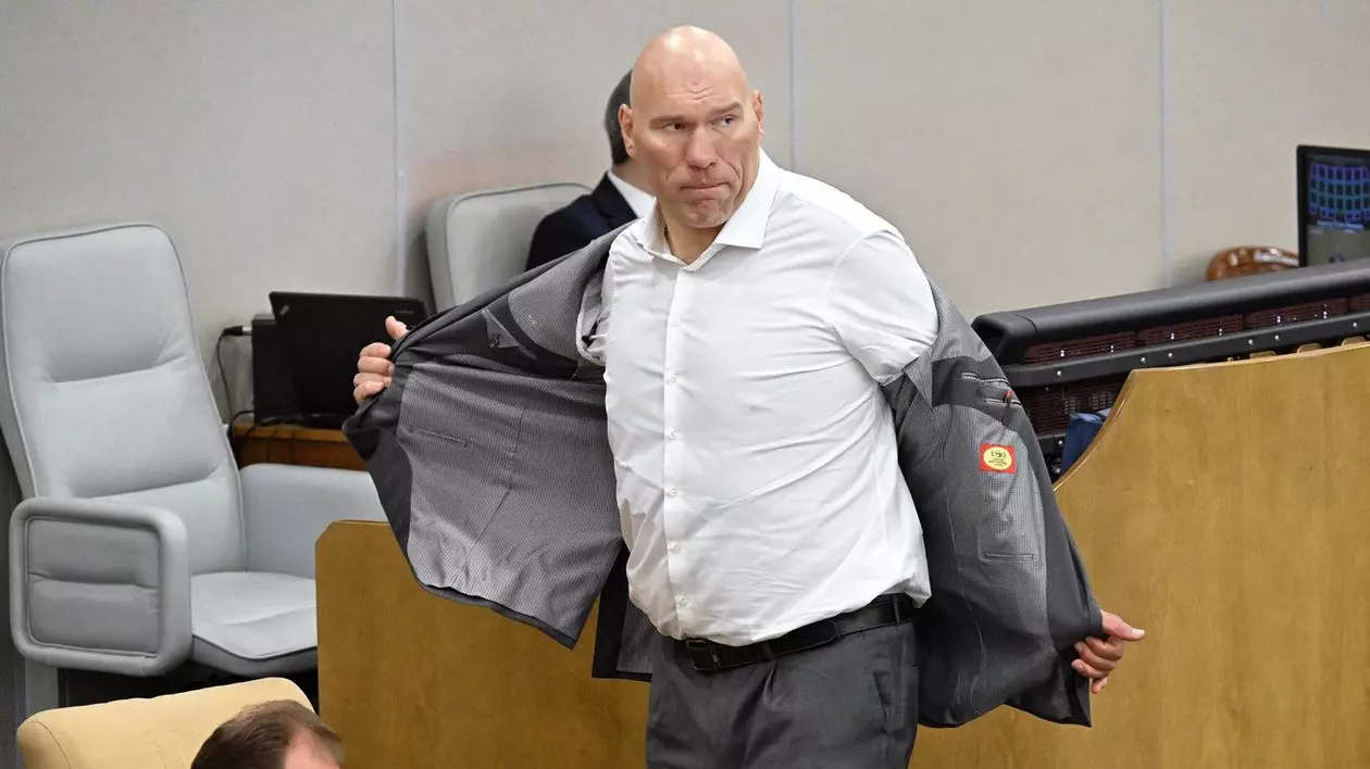 Nikolai Valuev în Duma de Stat Foto: Profimedia