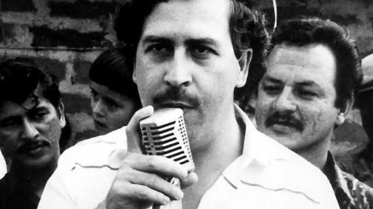 Pablo Escobar, în 1982, se adresează columbienilor