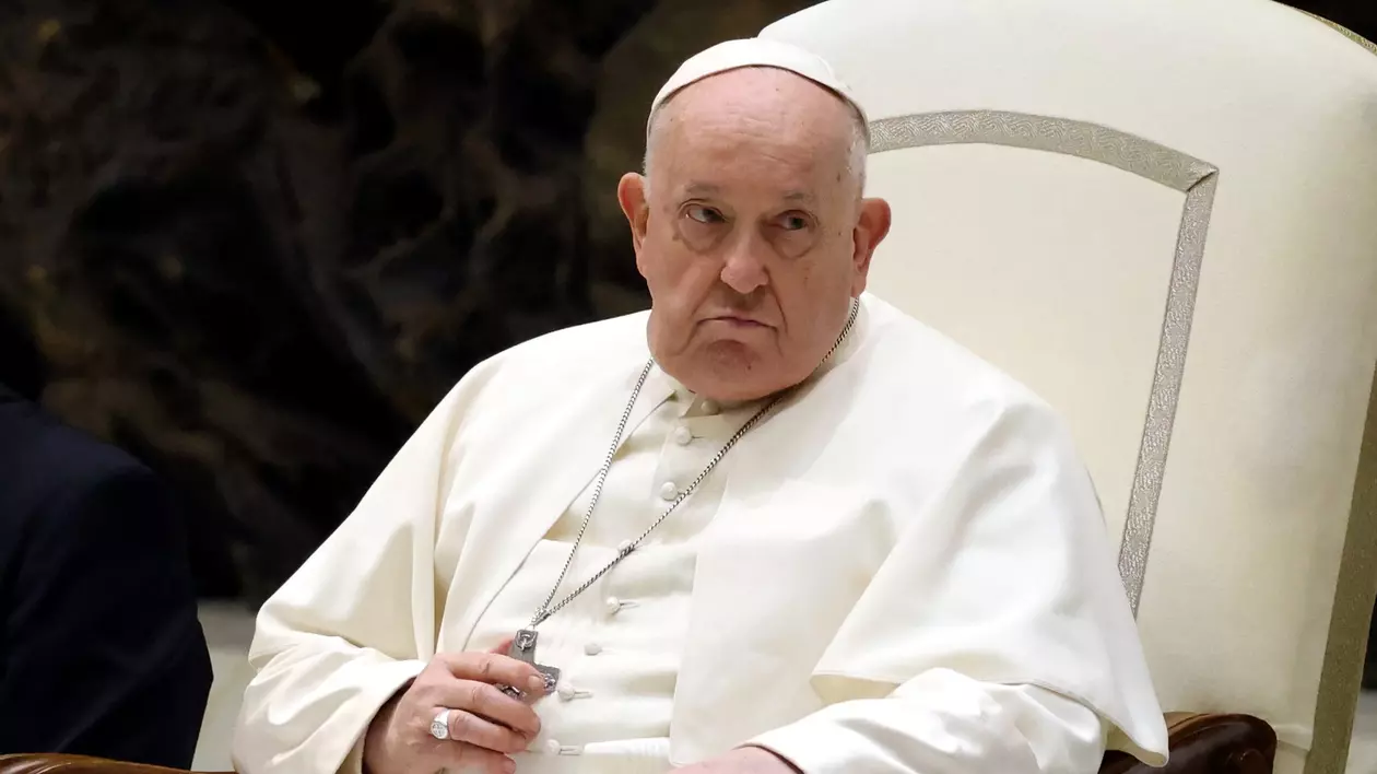 Papa Francisc se află în spital.