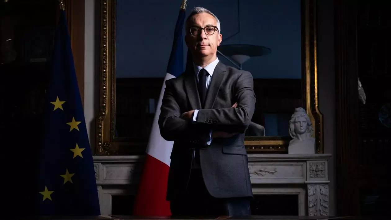 procurorul francez antiterorist Olivier Christen pozând în timpul unei ședințe foto la Paris, 28 martie 2024