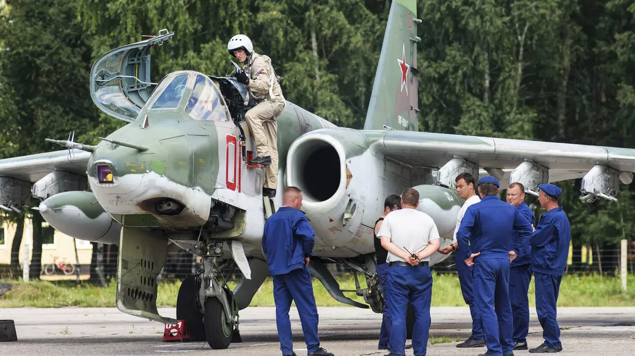 avion rusesc su-25