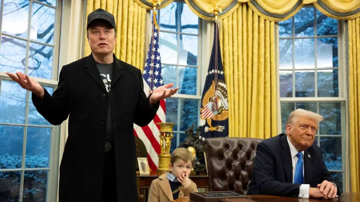 Trump și Musk promit „reduceri de sute de miliarde” în primul lor interviu comun