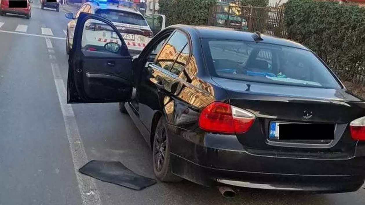 Mașina BMW la volanul căreia se afla tânărul beat