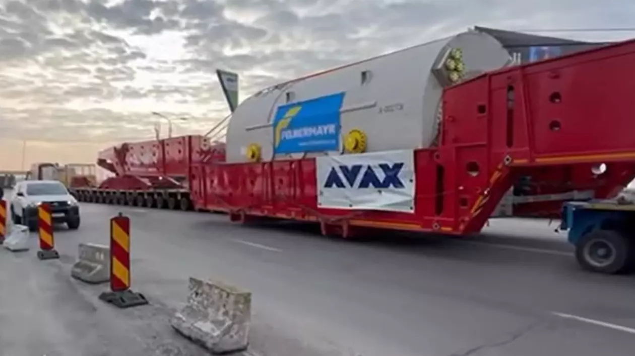 Transport agabaritic record pentru România, intrat în țară prin Vama Nădlac, 23 februarie 2025