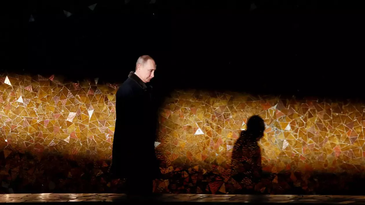 Vladimir Putin în timpul unei vizite în 2018 cu ocazia memorării a 75 de ani de la bătălia de la Stalingrad.