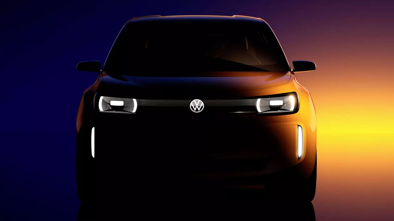 O mașinp electrică Volkswagen, într-o poză de prezentare, cu farurile aprinse, pe un fundal albastru cu galben.