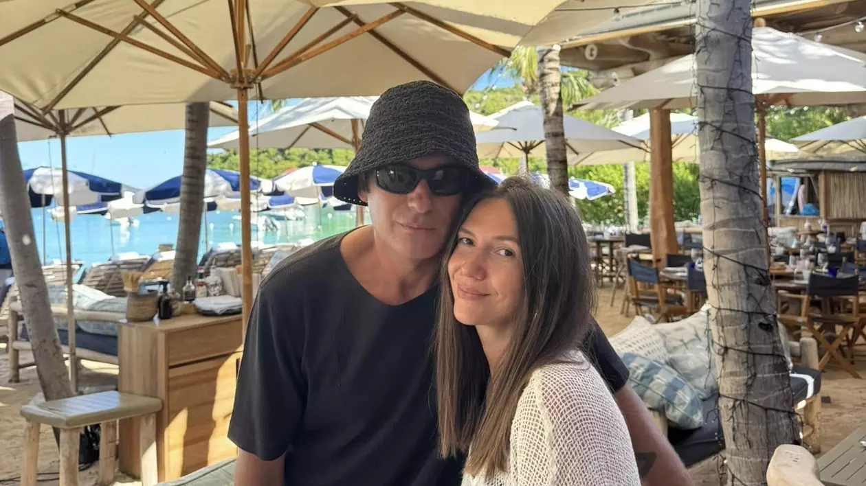 Radu Vâlcan i-a comandat soției o rochie, însă Adela Popescu a avut un șoc atunci când a văzut-o. „Oare lui nu îi place cum mă îmbrac​​? E urâtă!”