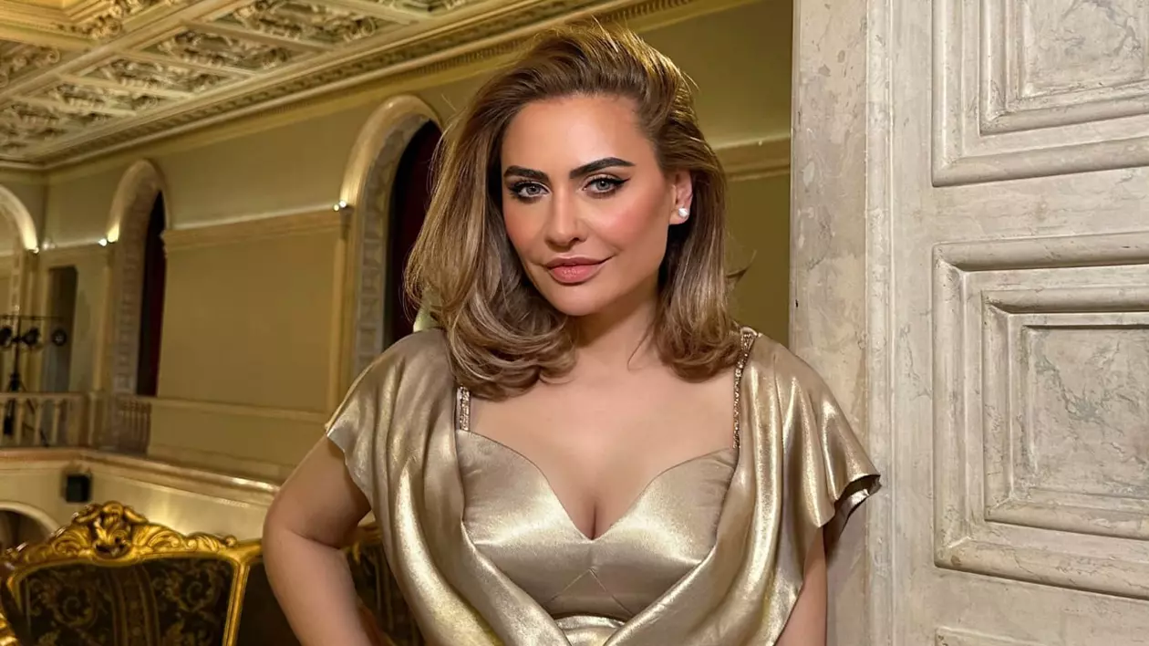 Adina Buzatu