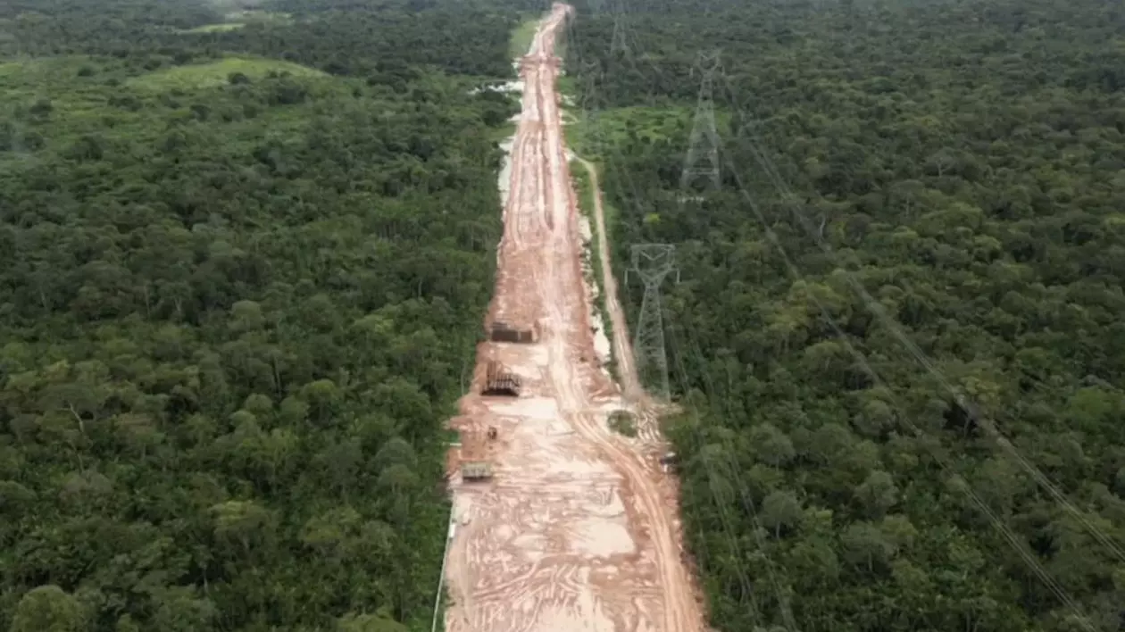 Autostrada prin Amazon a fost suspendată anterior din cauza problemelor de mediu Foto: BBC