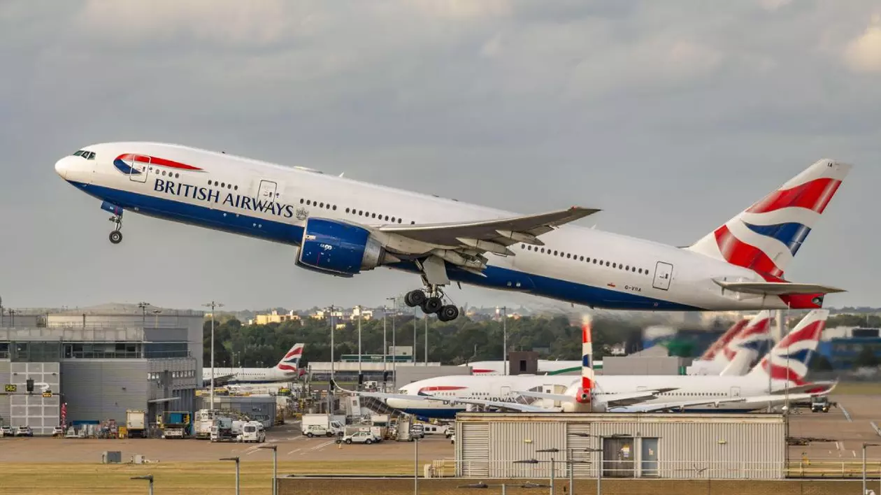 Avion decolează de pe Aeroportul Heathrow, Londra, Foto: Profimedia Images