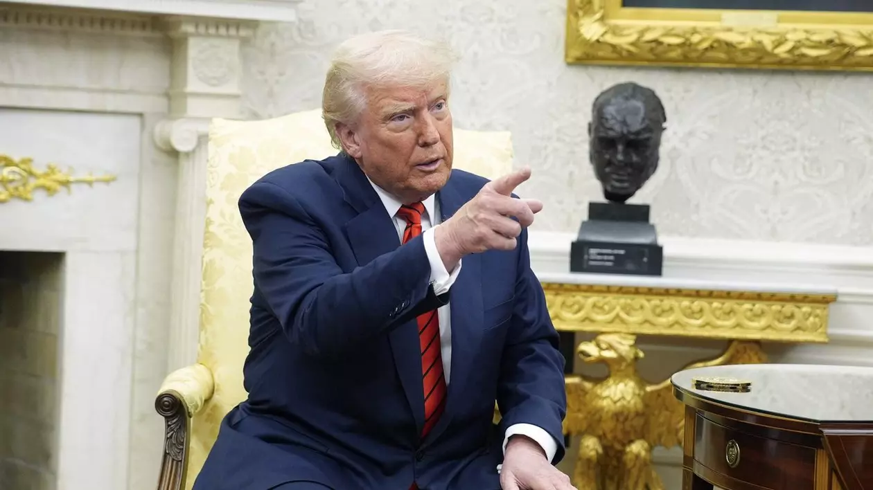 Donald Trump în timpul conferinței de presă cu Mark Rutte Foto: Profimedia