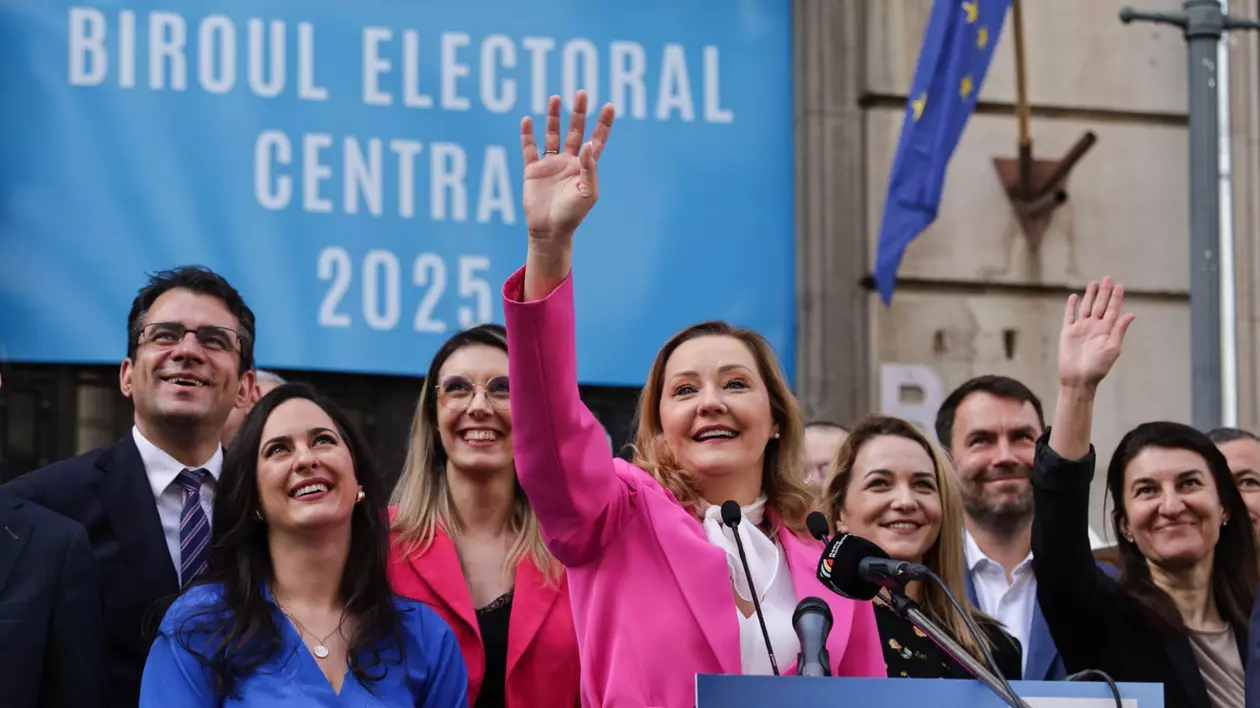 Elena Lasconi și-a depus candidatura la alegerile prezidențiale 2025, în ciuda opoziției din USR: „Nu sunt perfectă, dar am curaj să fac dreptate”