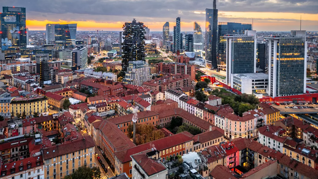 Explorarea atracțiilor culturale din Milano după rezervarea călătoriei