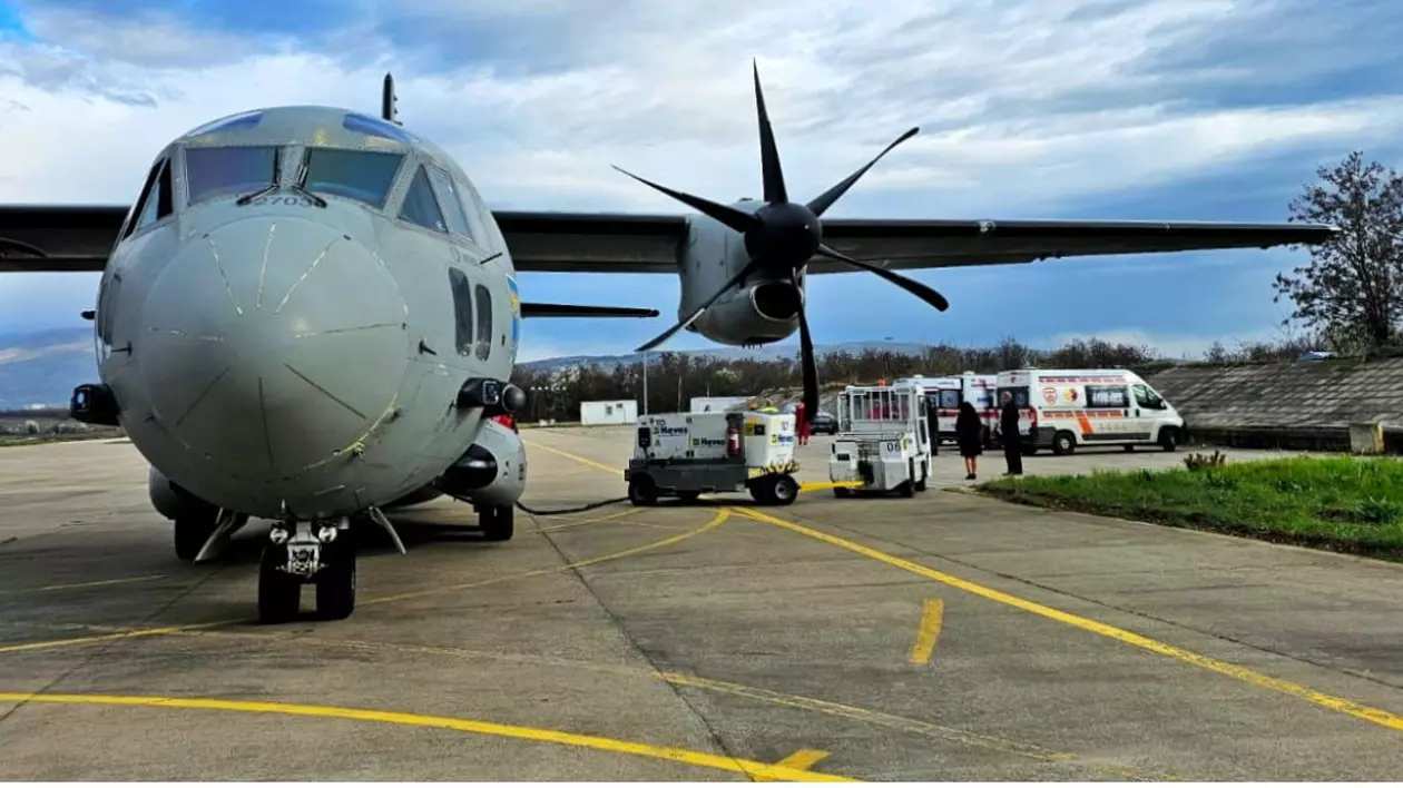 Patru victime din incendiul din Macedonia de Nord au fost transportate în Lituania cu o aeronavă a Forțelor Aeriene Române 