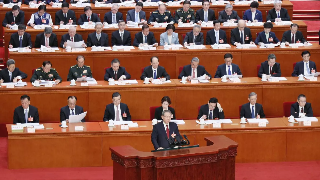 Premierul Li Qiang ține un discurs la Congresul Poporului Chinez Foto: Profimedia