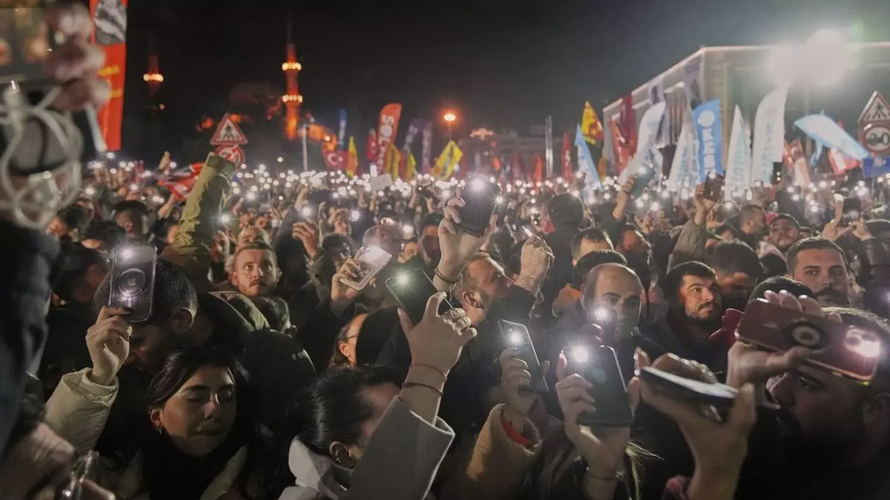 Proteste în Turcia după arestarea primarului din Istanbul, Ekrem Imamoglu Foto: Profimedia