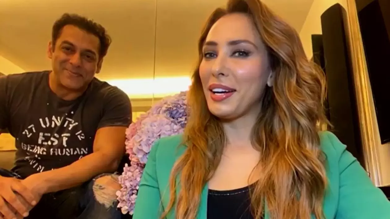 Salman Khan și Iulia Vântur