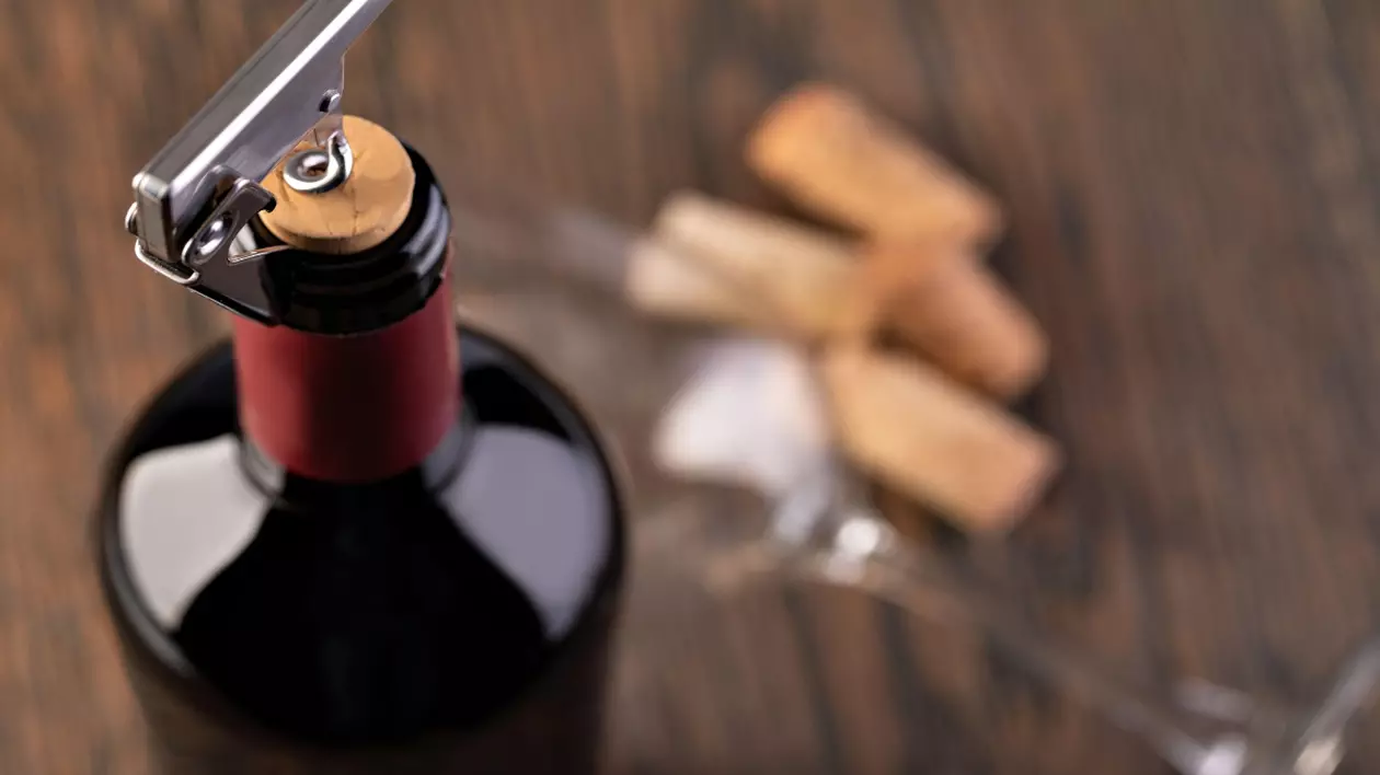 o sticla de vin