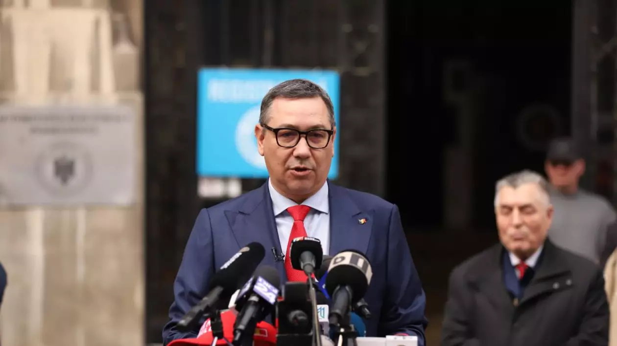 Victor Ponta și-a depus pe 12 martie candidatura la alegerile prezidențiale la BEC