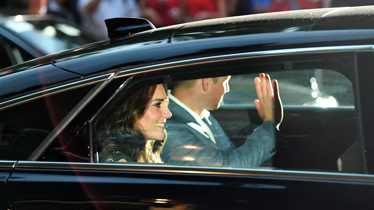 De ce membrii familiei regale britanice nu poartă centură de siguranță