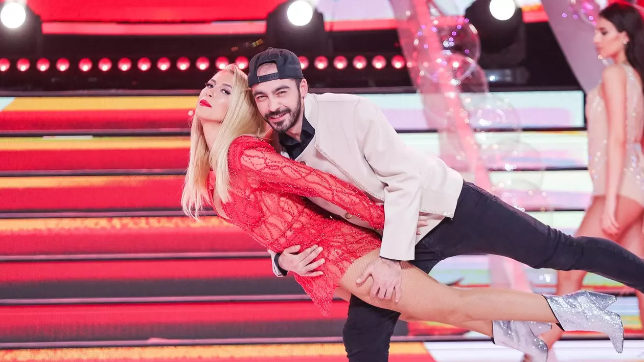 Cele mai frumoase imagini cu Andreea Bălan și Petrișor Ruge din timpul spectacolelor de dans. Cum arătau în urmă cu 18 ani