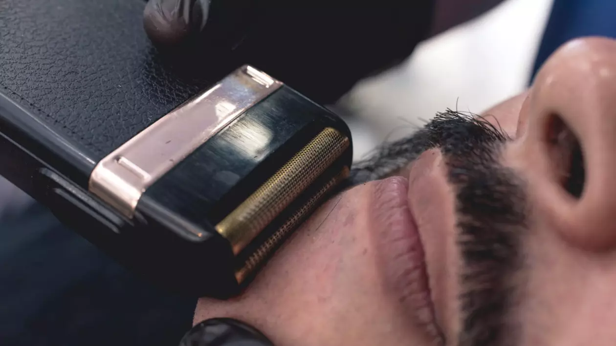 5 factori de care să ții cont atunci când alegi un aparat de ras barba