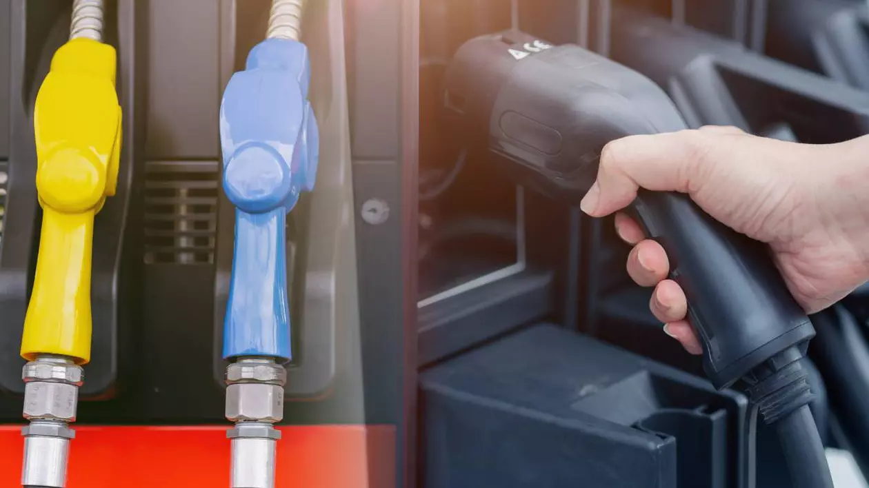Fotografie cu pompe pentru alimentare mașina cu diesel sau benzină, în paralel pompa de încărcare mașini electrice
