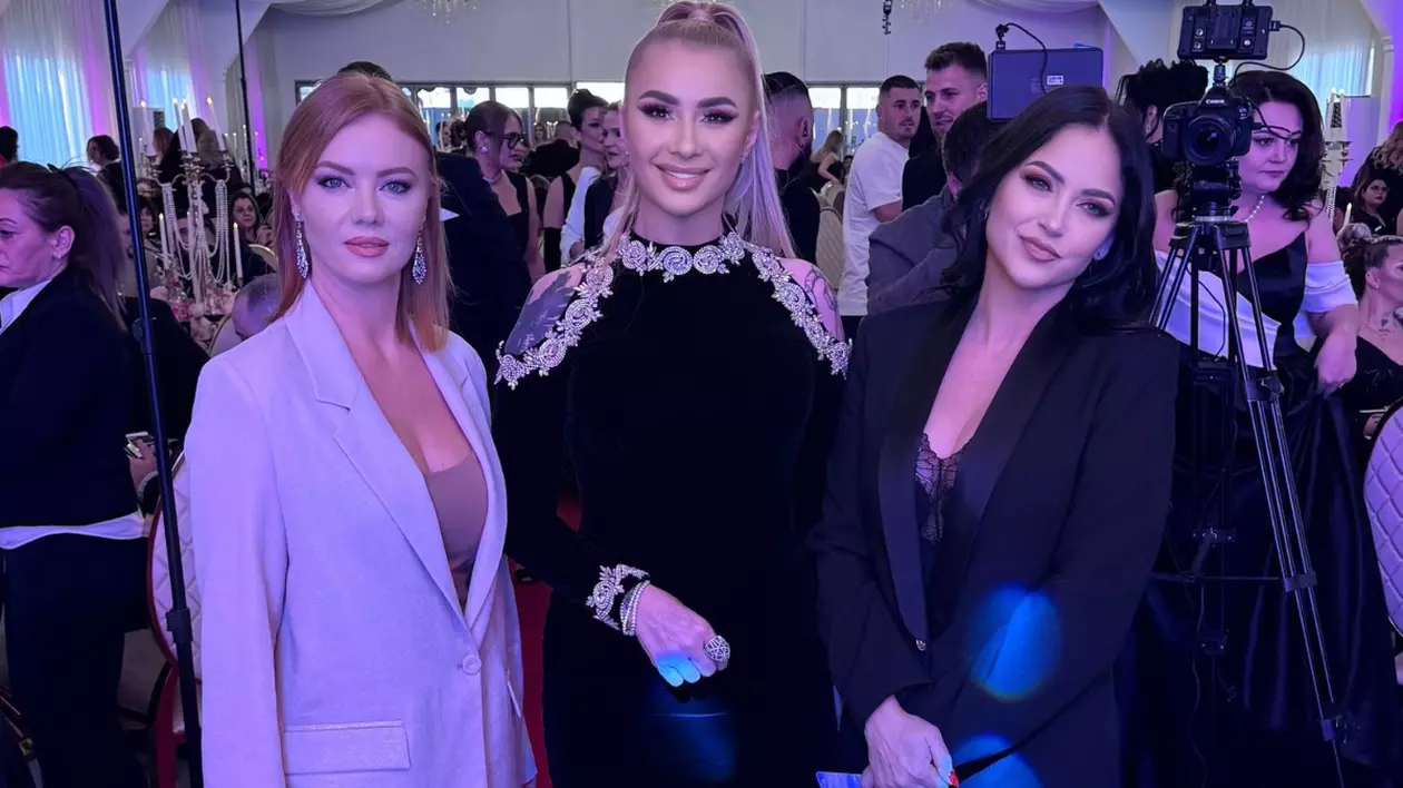 Anamaria Prodan și Izabela Alexa (dreapta)