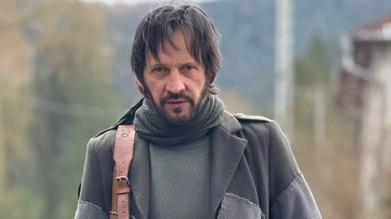 Cum arată soția și fiul lui Bogdan Farcaș, actorul din serialul „Clanul”. „Sunt cu nevastă-mea din 2004. Nici n-o mai văd. Eu, luna asta, am fost o zi acasă”