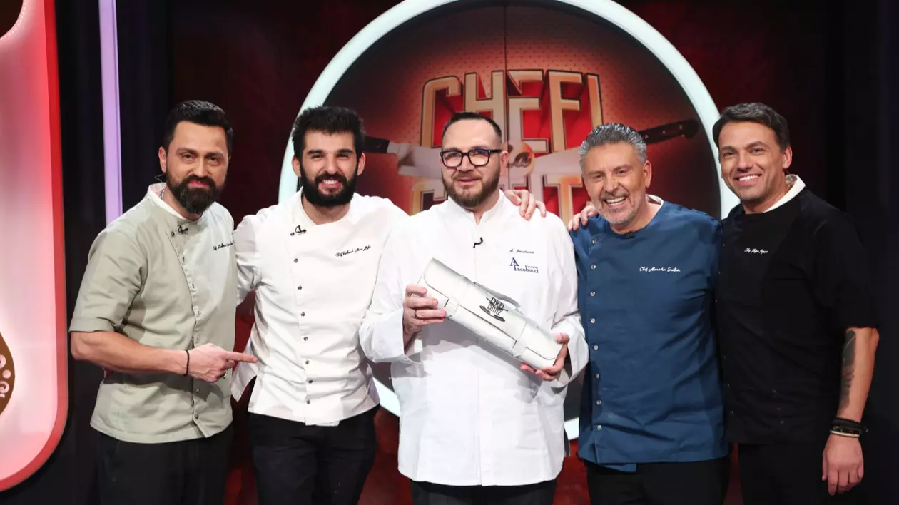 Orlando Zaharia în stânga, lângă Richard Abou Zaki, Chef Antonio, Alexandru Sautner și Ștefan Popescu în dreapta
