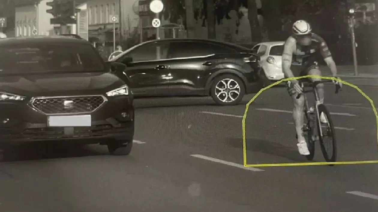 Biciclist luat de radar, în Germania. Ce amendă plătește dacă va fi identificat