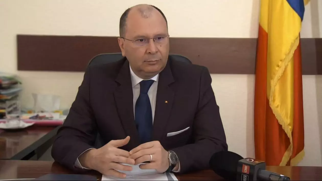 Președintele Casei de pensii, Daniel Baciu, în timpul unui interviu