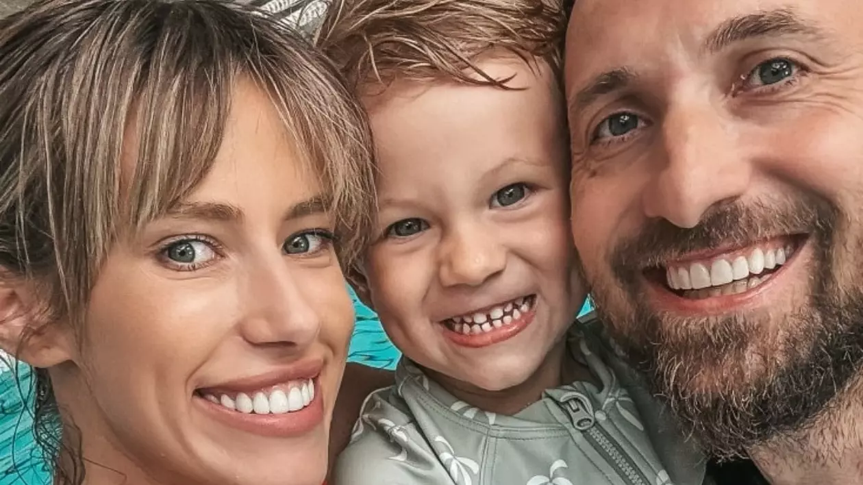 Gabriela Prisăcariu, fiul Tiago și Dani Oțil