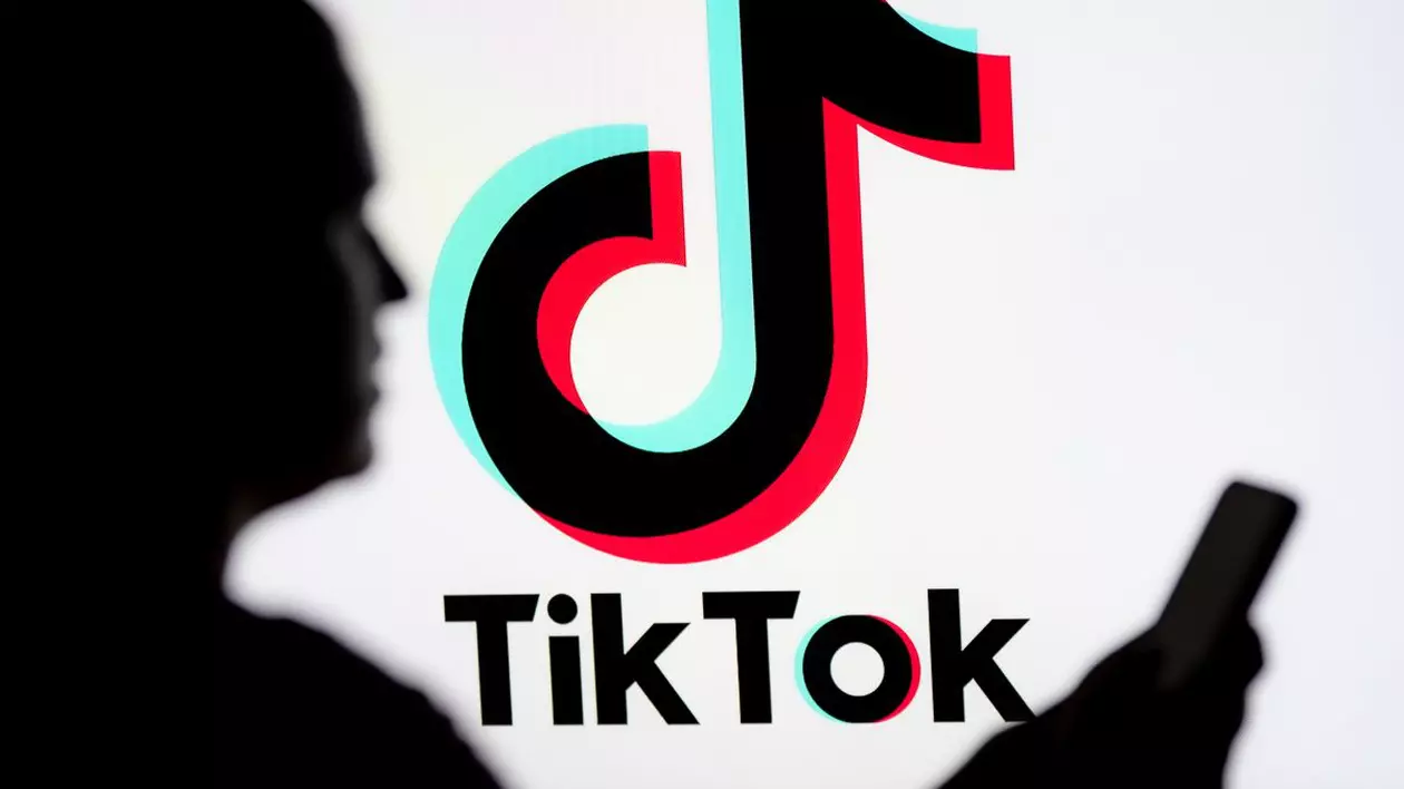 Comisia Europeană acuză TikTok că încălcă regulile privind publicitatea digitală, inclusiv în România