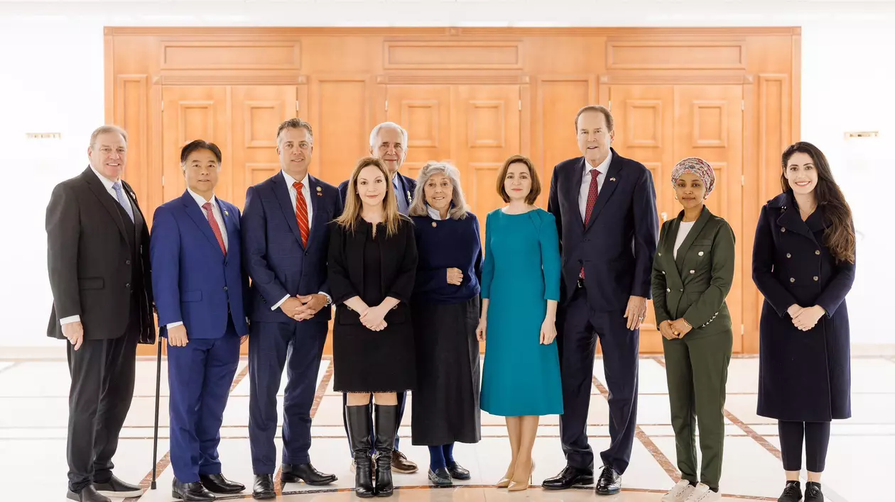 Maia Sandu (a patra din dreapta imaginii), alături de congresmenii americani Foto: presedinte.md