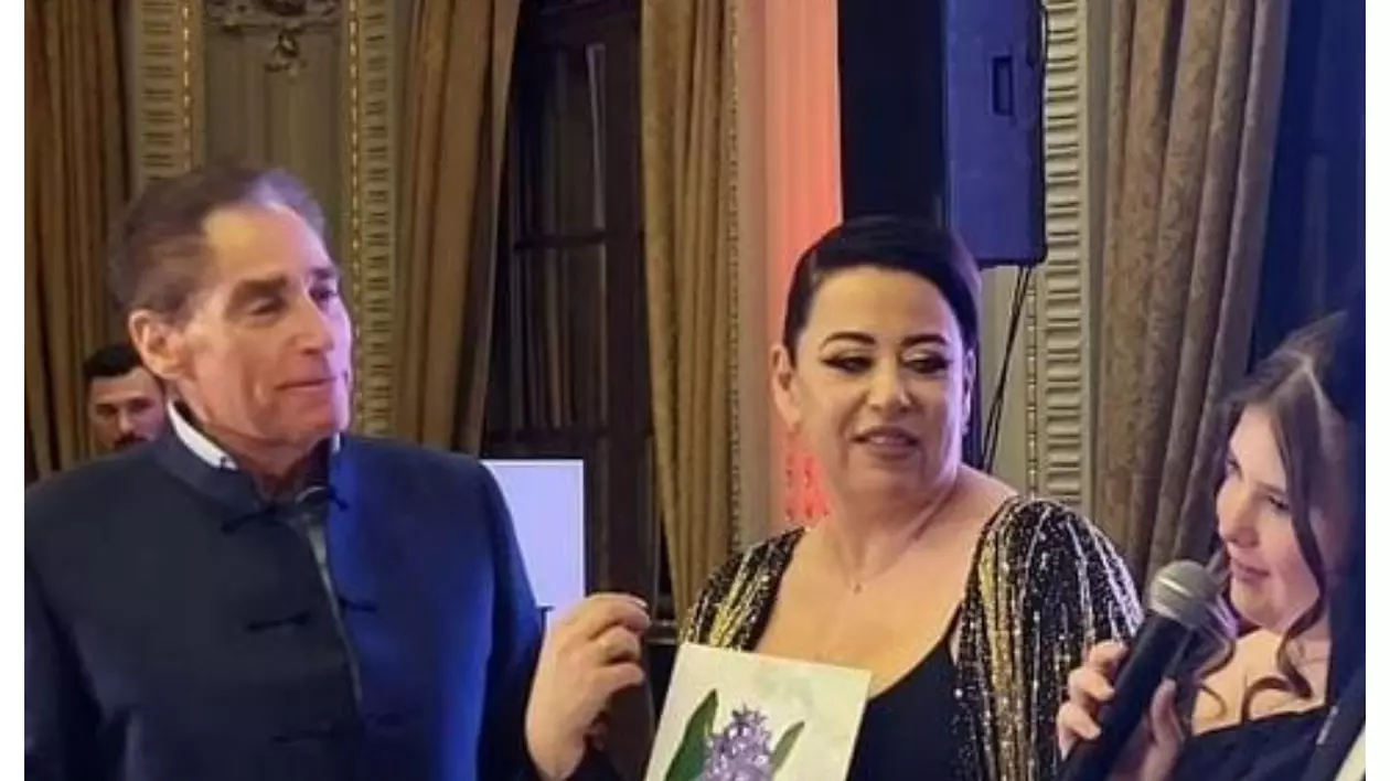 Petre Roman susține gama de cosmetice a fiicei sale, Oana Roman. „Bineînțeles că folosesc”/VIDEO EXCLUSIV