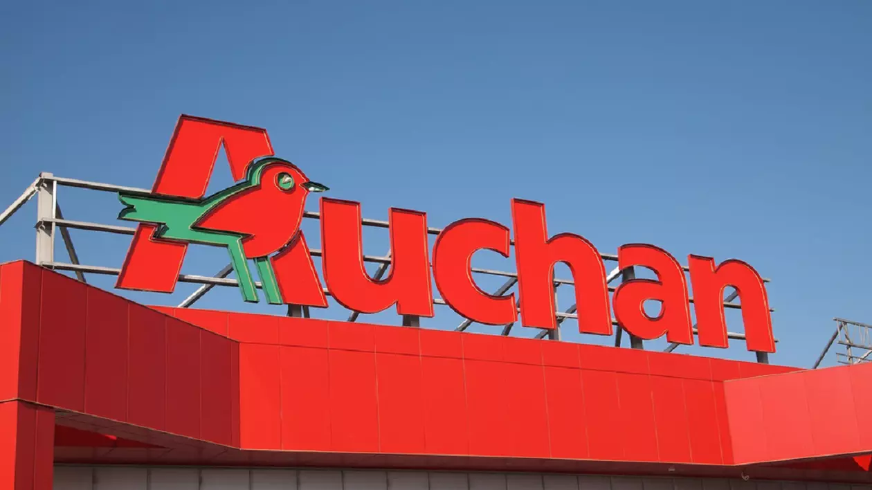 Auchan închide 25 de supermarketuri şi concediază 710 angajaţi, ca parte a unui plan de restructurare, în Spania