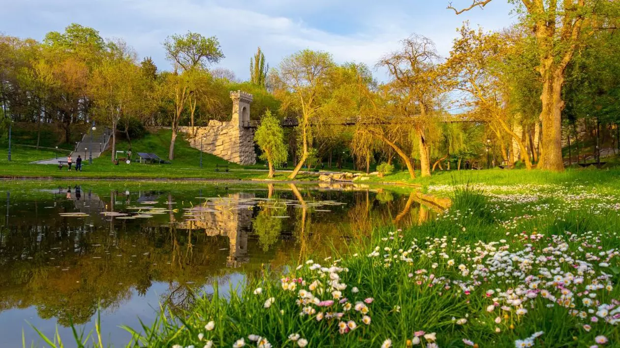 Unul dintre cele mai mari parcuri urbane din Europa, Parcul Nicolae Romanescu din Craiova